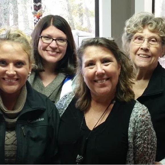 Meet your Posher, Tina - Picture 5 of 5